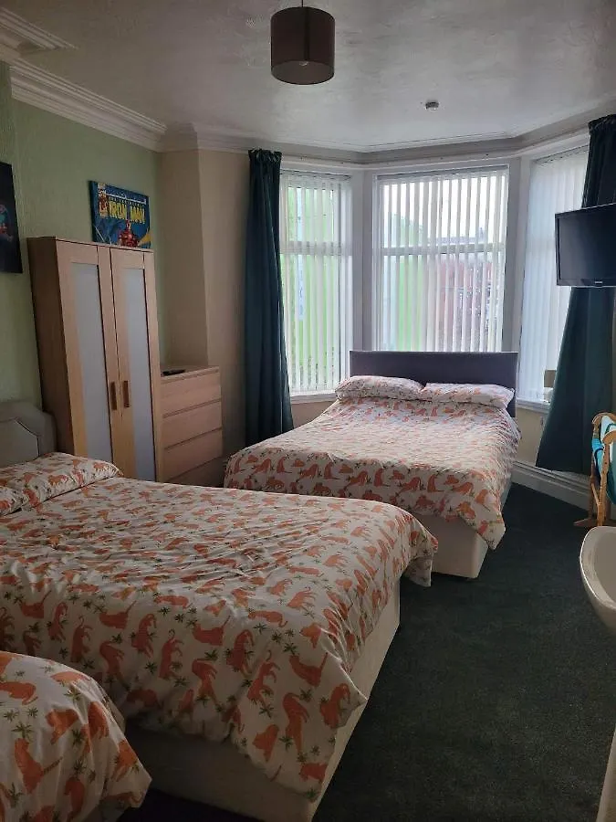 The Clevedon Bed & Breakfast Blackpool