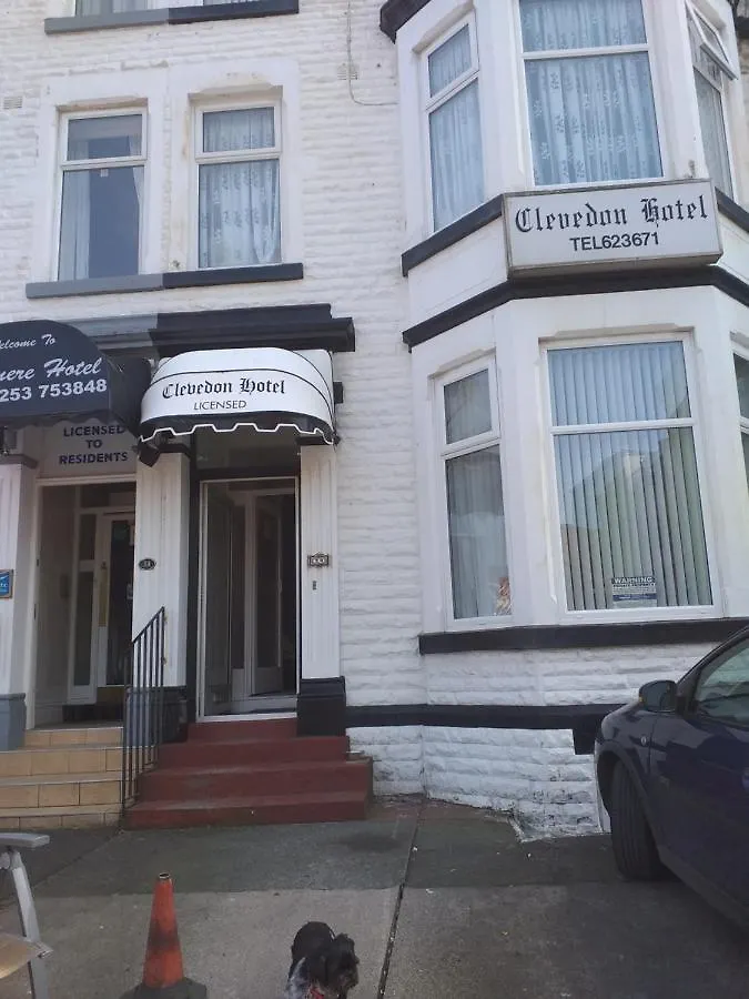 The Clevedon Bed & Breakfast Blackpool 3*,